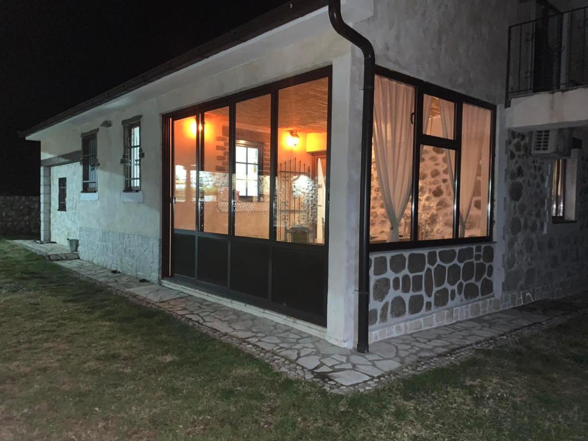 Silent Village Villa With Swimming Pool Mostar Exterior photo