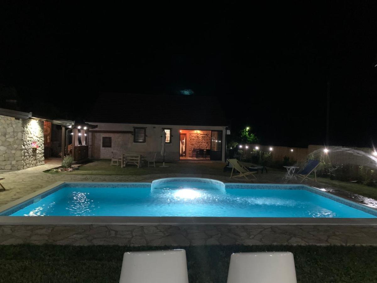 Silent Village Villa With Swimming Pool Mostar Exterior photo